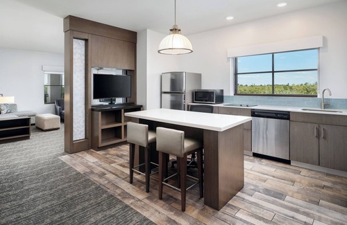 Naples Hotel | Hyatt House Naples/5th Avenue