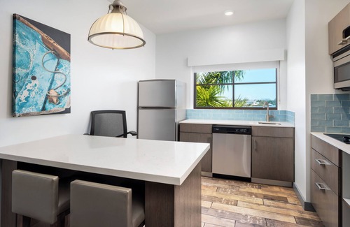 Naples Hotel | Hyatt House Naples/5th Avenue
