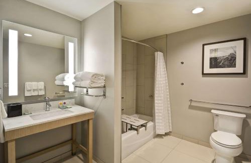 Raisin Hotel | Hyatt Place Fresno