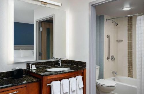 Bearss Plaza Hotel | Hyatt Place Tampa Busch Gardens