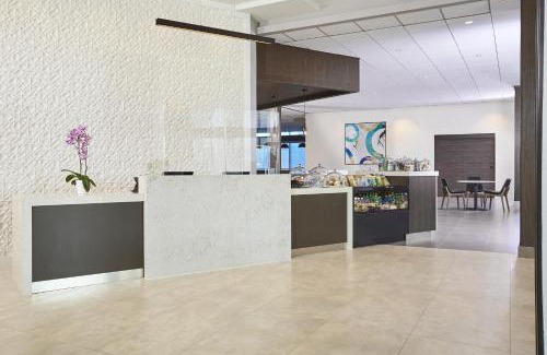 Gateway Hotel | Hyatt Place Toronto Mississauga and Luxe Convention Centre