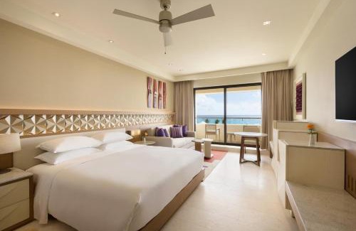 Punta Cancun Resort | Hyatt Ziva Cancun All-Inclusive