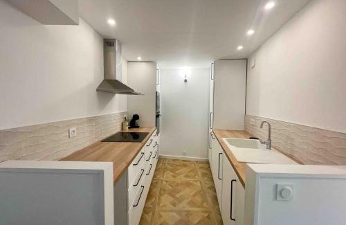 Chateauvert Apartment | Hyper center - Avec exterieur