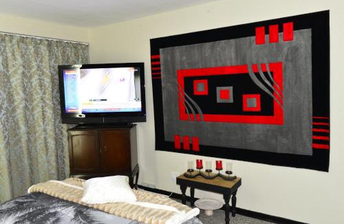Krugersdorp Apartment | Hyswan Self Catering Guesthouse