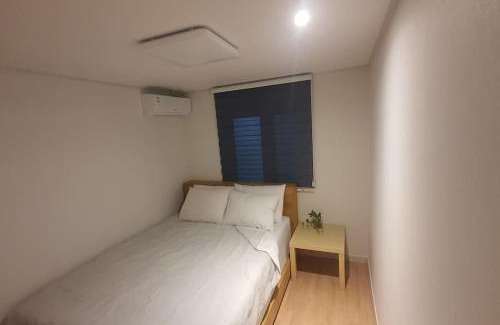 Cheongpa-dong Apartment | Hyuns 102 - Seoul station 5 min by walk