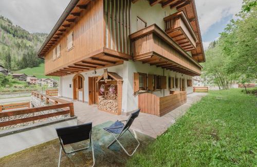 Caprile Apartment | I Folli di Alleghe Apartment - Parking & Wi-Fi