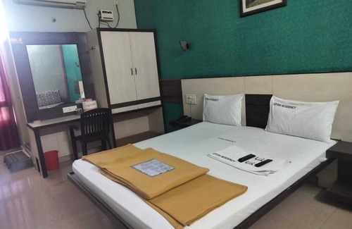 Kalaburagi Hotel | I-ROOMZ Udhyan Residency