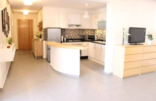 Cite El Houda Apartment | I-Spacious 96m² swimming pool terrace wifi parking