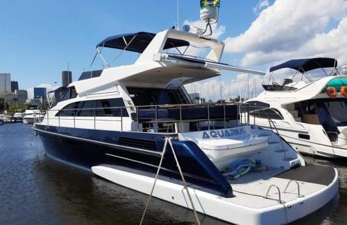 Centro Boat Rental | Iate de Luxo 20 pessoas com 5 horas de passeio