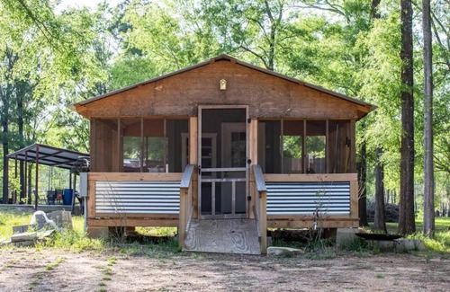 Verda Boat Rental | Iatt Lake Cabins and Kayaks House Boat