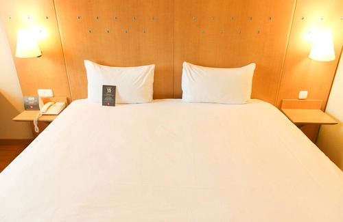 Alcala de Henares Hotel | ibis Alcalá de Henares la Garena