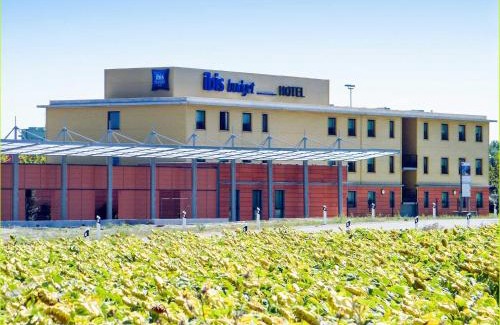 Castelnaudary Hotel | ibis budget Castelnaudary - A61
