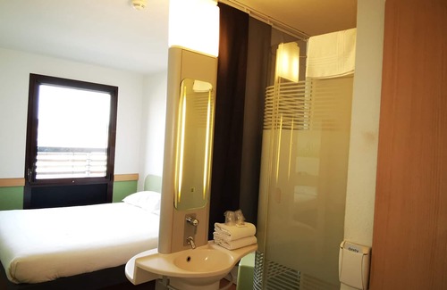 Route d'Arles Hotel | ibis budget Nimes Centre Gare