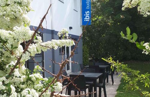 Saint-Cyr-l'Ecole Hotel | ibis budget Versailles Chateau Saint cyr l'Ecole