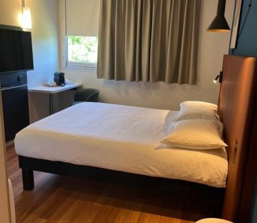 Fontaine-Notre-Dame Hotel | ibis Cambrai