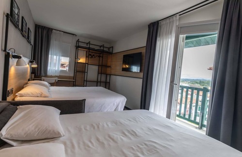 Ciboure Hotel | ibis Ciboure St Jean De Luz Hotel