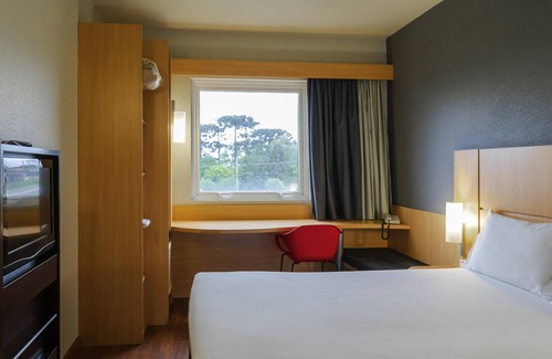 Aguas Belas Hotel | ibis Curitiba Aeroporto