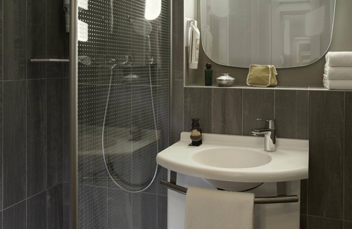 Jouy-en-Josas Hotel | Ibis Jouy en Josas Velizy