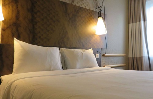 Melun Hotel | ibis Melun Hotel