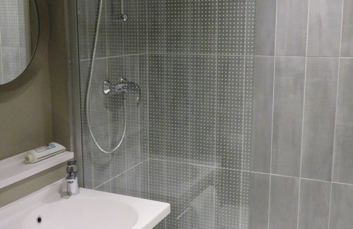 Melun Hotel | ibis Melun Hotel