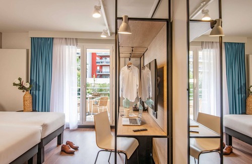 Roquebrune-Cap-Martin Hotel | Ibis Roquebrune Cap Martin Menton