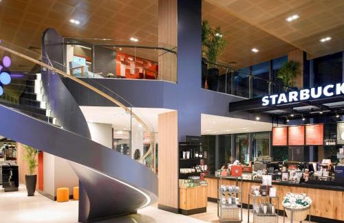 Tan Binh Hotel | Ibis Saigon Airport