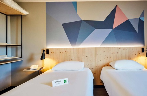 Lisses Hotel | ibis Styles Evry Lisses