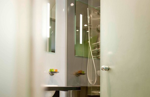 Saint-Helier Hotel | ibis Styles Rennes Centre Gare Nord