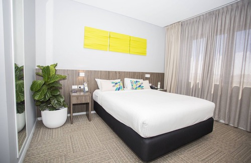 Long Jetty Hotel | ibis Styles The Entrance