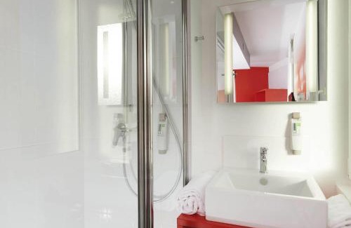 Vannes Hotel | ibis Styles Vannes Gare Centre