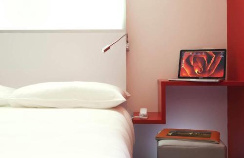 Vannes Hotel | ibis Styles Vannes Gare Centre