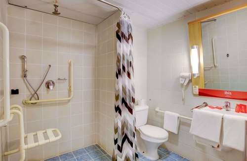 Triangulo das Bermudas Hotel | ibis Vitoria Praia Do Canto