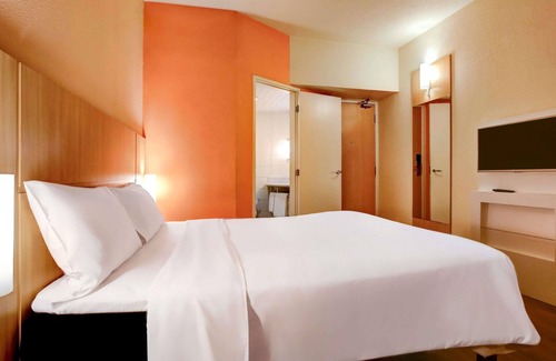 Triangulo das Bermudas Hotel | ibis Vitoria Praia Do Canto