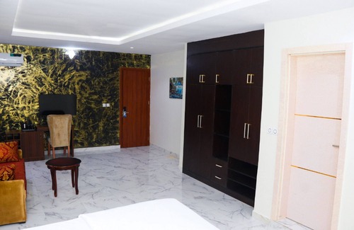 Elu Hotel | Ibom Waterfall Resorts and Suites