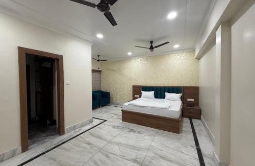 Civil Lines Hotel | Icon Residency Inn