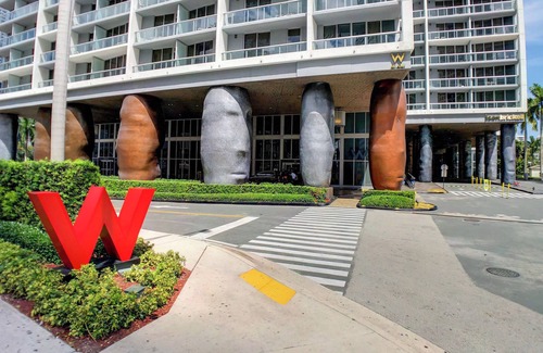 Downtown Miami Condo | ICON W BRICKELL BY IMD MIAMI VACATION RENTALS SUNSET SKY VIEW 1BR/1BA