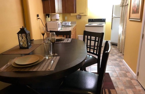 Lochearn Apartment | Ideal Home Away From Home