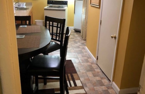Lochearn Apartment | Ideal Home Away From Home
