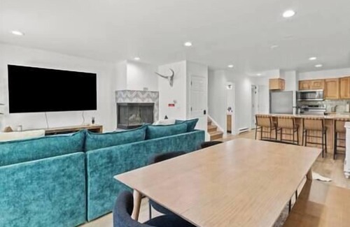 Winter Park Apartment | Ideal location for ski families!