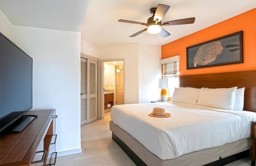 Pelican Key Hotel | Ideal Location! Onsite Pool, Free Parking Onsite, Walk to the Beach