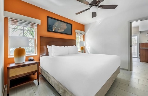 Pelican Key Hotel | Ideal Location! Onsite Pool, Free Parking Onsite, Walk to the Beach