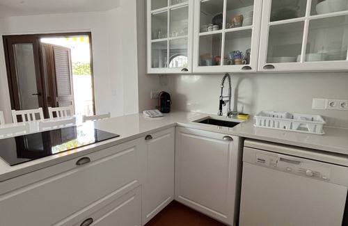 Vila Real Santo Antonio Villa | Ideal villa for a family vacation or a group of friends 5 minutes from the beach!