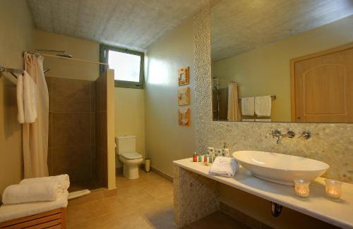 Karavados Villa | Ideales Resort