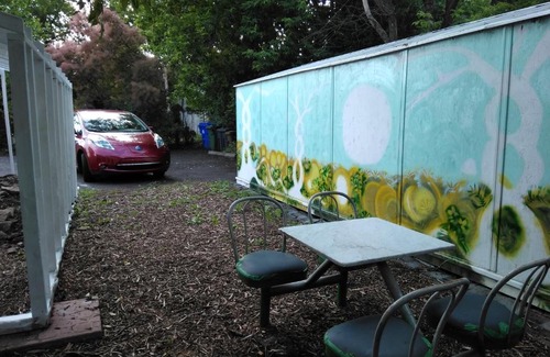Hull Apartment | Ideally located studio & private rooms