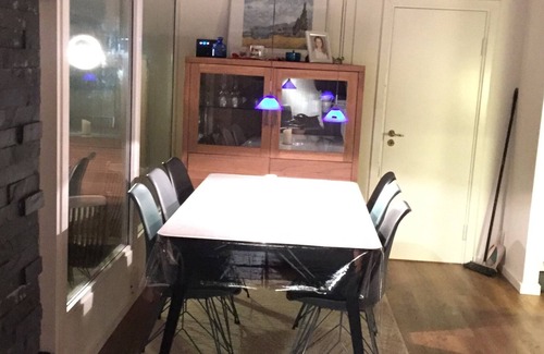 Ordrup House | Idyllic cottage on hillside