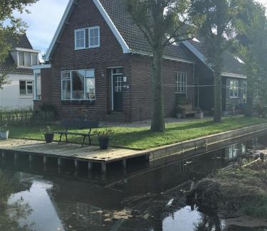 Landsmeer House | Idyllic Farmhouse