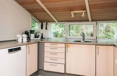 Blavand Strand House | Idyllic Retreat with Whirlpool-By Traum