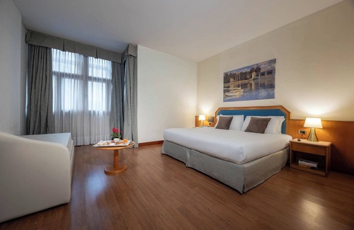 Trezzano sul Naviglio Hotel | IH Hotels Milano Eur Trezzano sul Naviglio