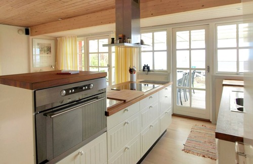 Sandkaas House | "Iikka" - 300m from the sea by Interhome