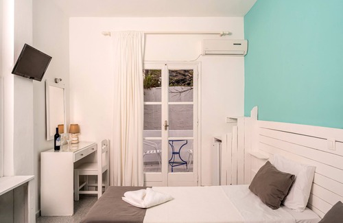 Karterados Hotel | Ikaros Hotel
